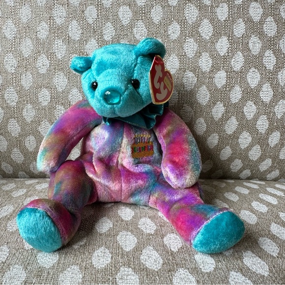 Ty December Birthday Bear beanie baby. 2001 - Picture 1 of 3